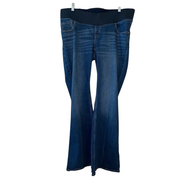 Old Navy Maternity Front Low-Panel Flare Jeans - Picture 2 of 5